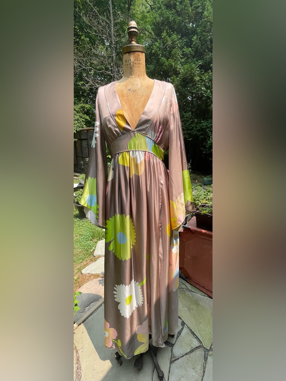 100% Silk Cynthia Rowley “Yvonne Pop Floral Dress”
